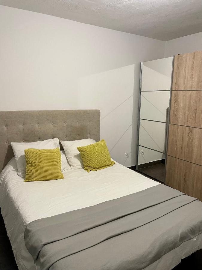 Apartamento Magnifique T3 Quartier Pres D'arenes Tram Au Pied De L'immeuble